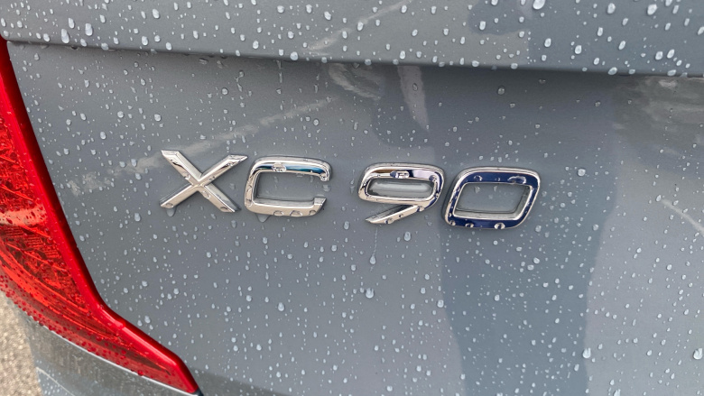 Volvo XC90 2.0 B5P [250] Plus Dark 5dr AWD Geartronic Petrol Estate